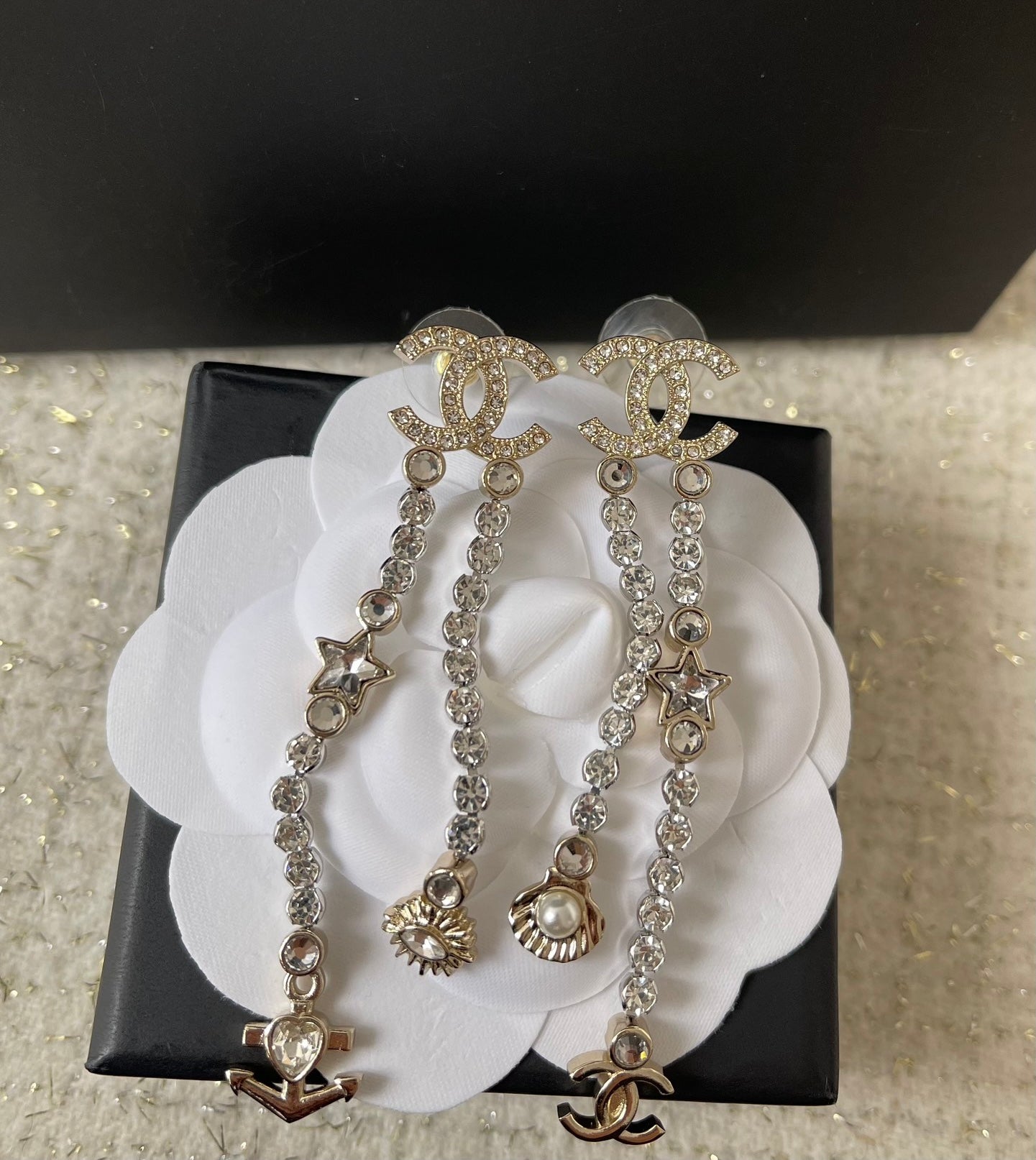 CiCi Pendant Earrings – Elevate Your Accessory Game